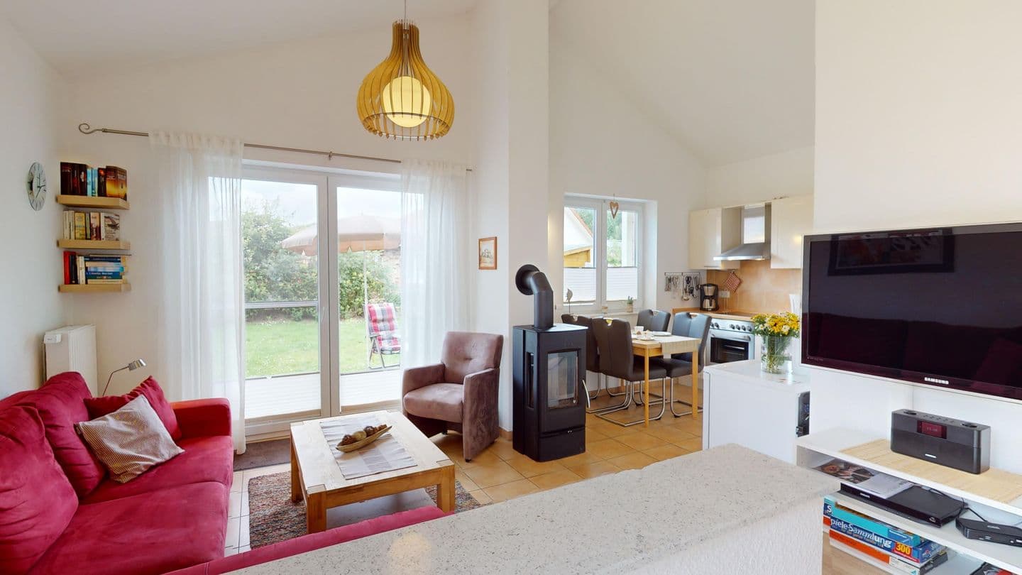 Strandnahes Ferienhaus für 4 Personen und Hund mit Garten, Sauna und Kamin