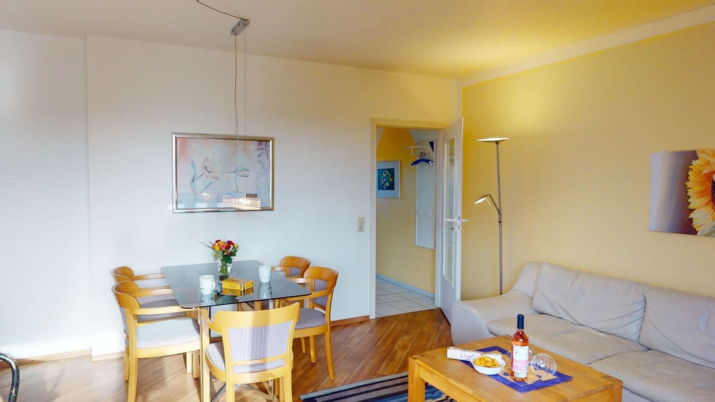Ferienwohnung für 4 Personen mit Balkon und Außenstellplatz