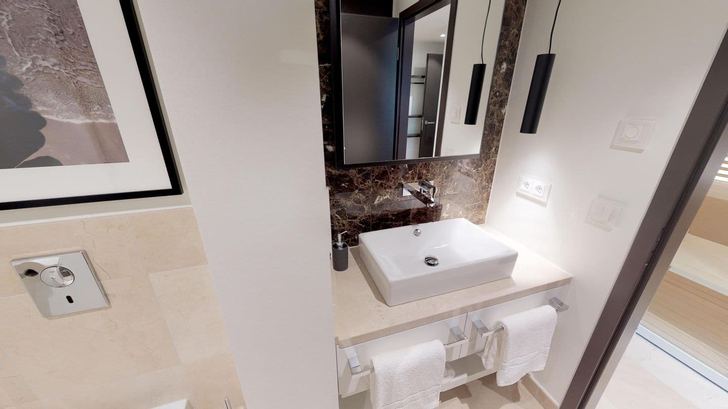 Exklusive Luxussuite mit Sauna & Kochinsel, nur Meter vom Meer