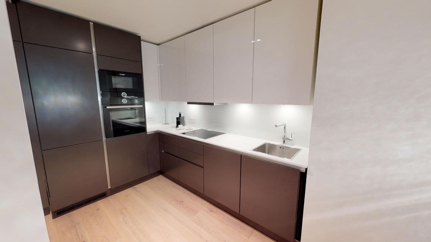 Exklusiv wohnen, nur Minuten vom Meer entfernt mit Balkon & eigener Sauna