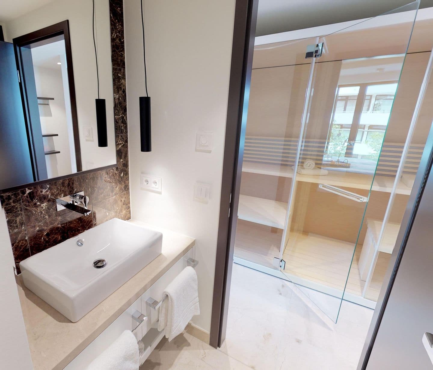 Luxus und Strandnah-Ferienapartment mit Balkon& Sauna in Timmendorfer Strand