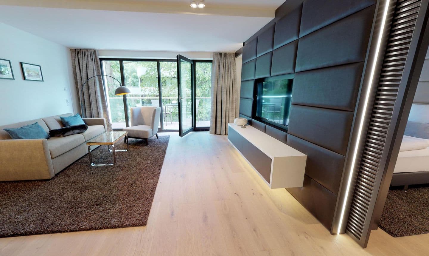 Luxusapartment mit eigener Sauna & Sonnenbalkon – nur Minuten vom Strand entfernt
