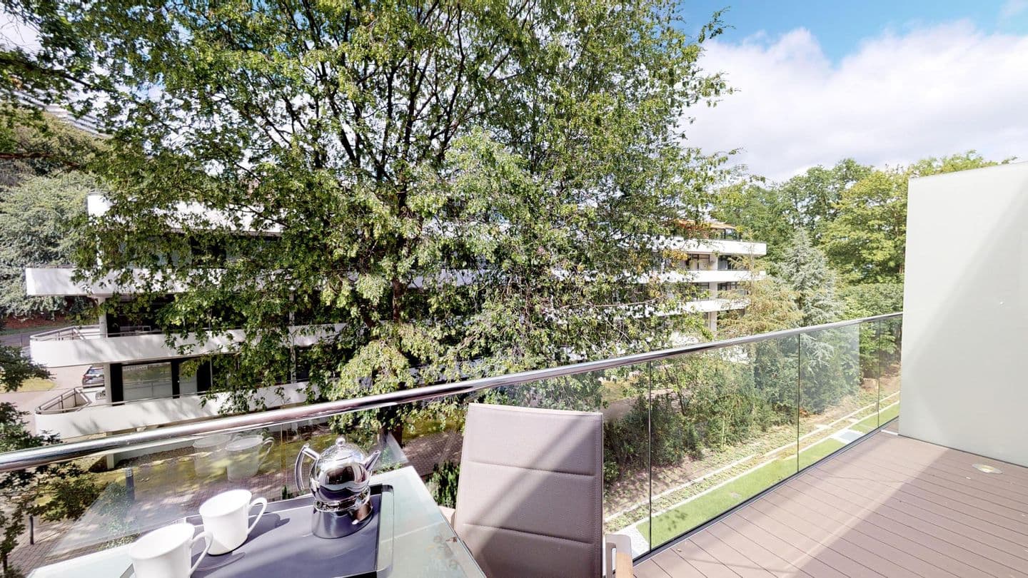 Luxusapartment mit eigener Sauna & Sonnenbalkon – nur Minuten vom Strand entfernt
