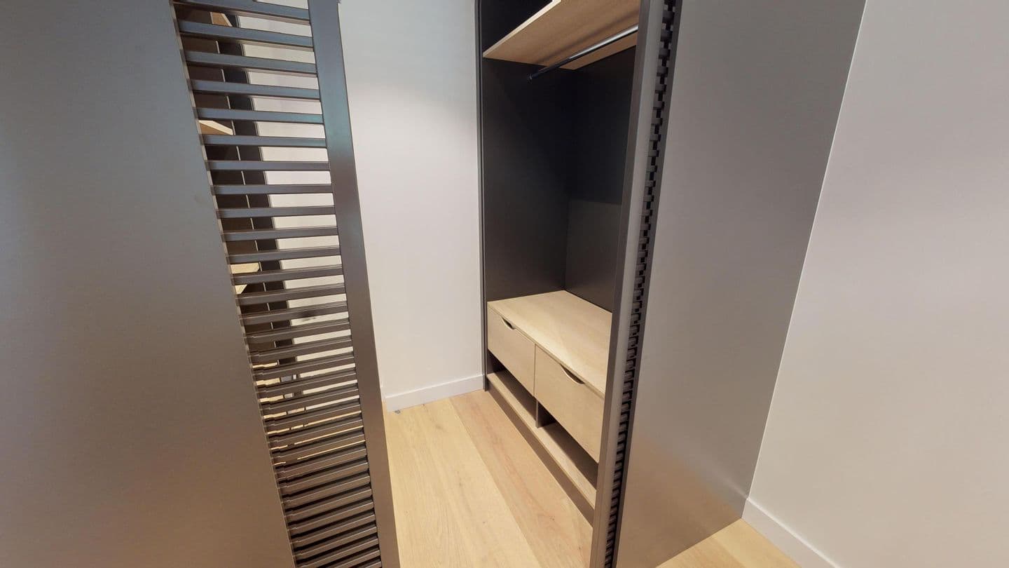 Luxusapartment mit eigener Sauna & Sonnenbalkon – nur Minuten vom Strand entfernt