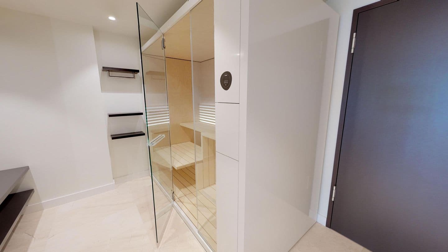 Luxuriöse Ferienwohnung mit Sauna und Balkon in strandnaher Lage