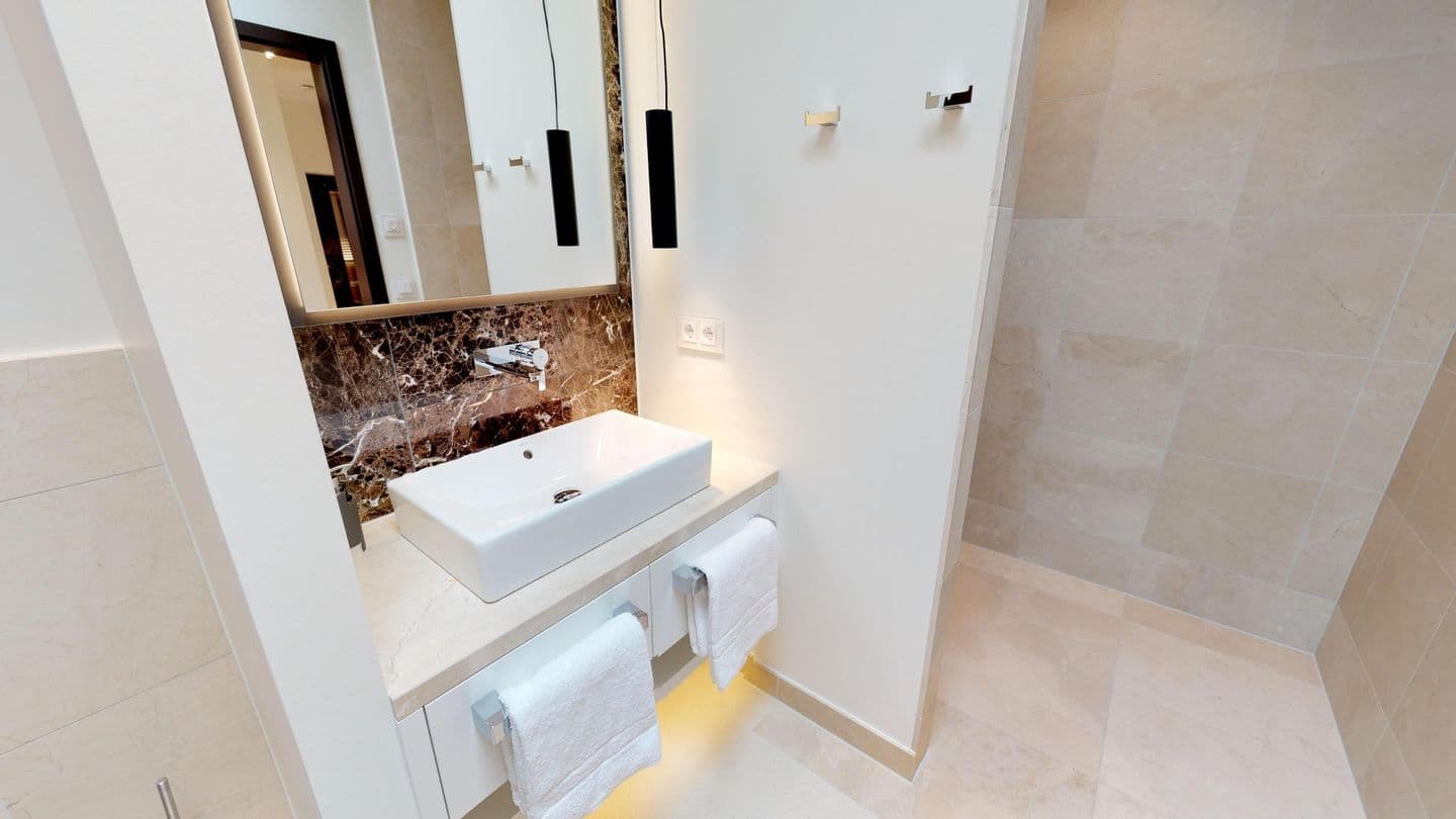 Großes Luxusapartment mit eigener Sauna für 5 Personen