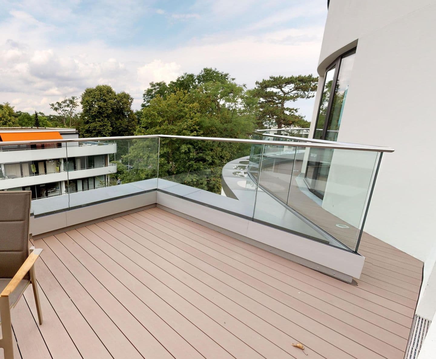 Luxus Ferienpenthouse mit Sauna und riesiger Dachterrasse in Strandlage