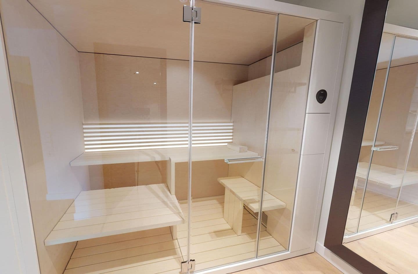 Luxus & Strandnah - Ferienapartment mit Balkon & Sauna in Timmendorfer Strand