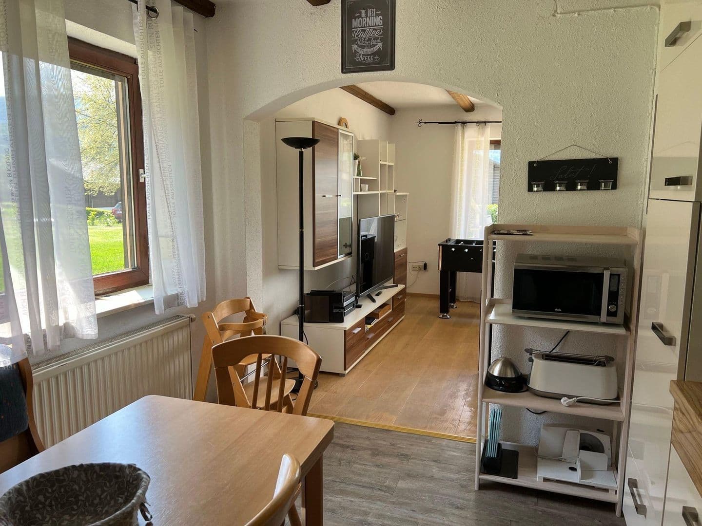 Blick ins Wohnzimmer