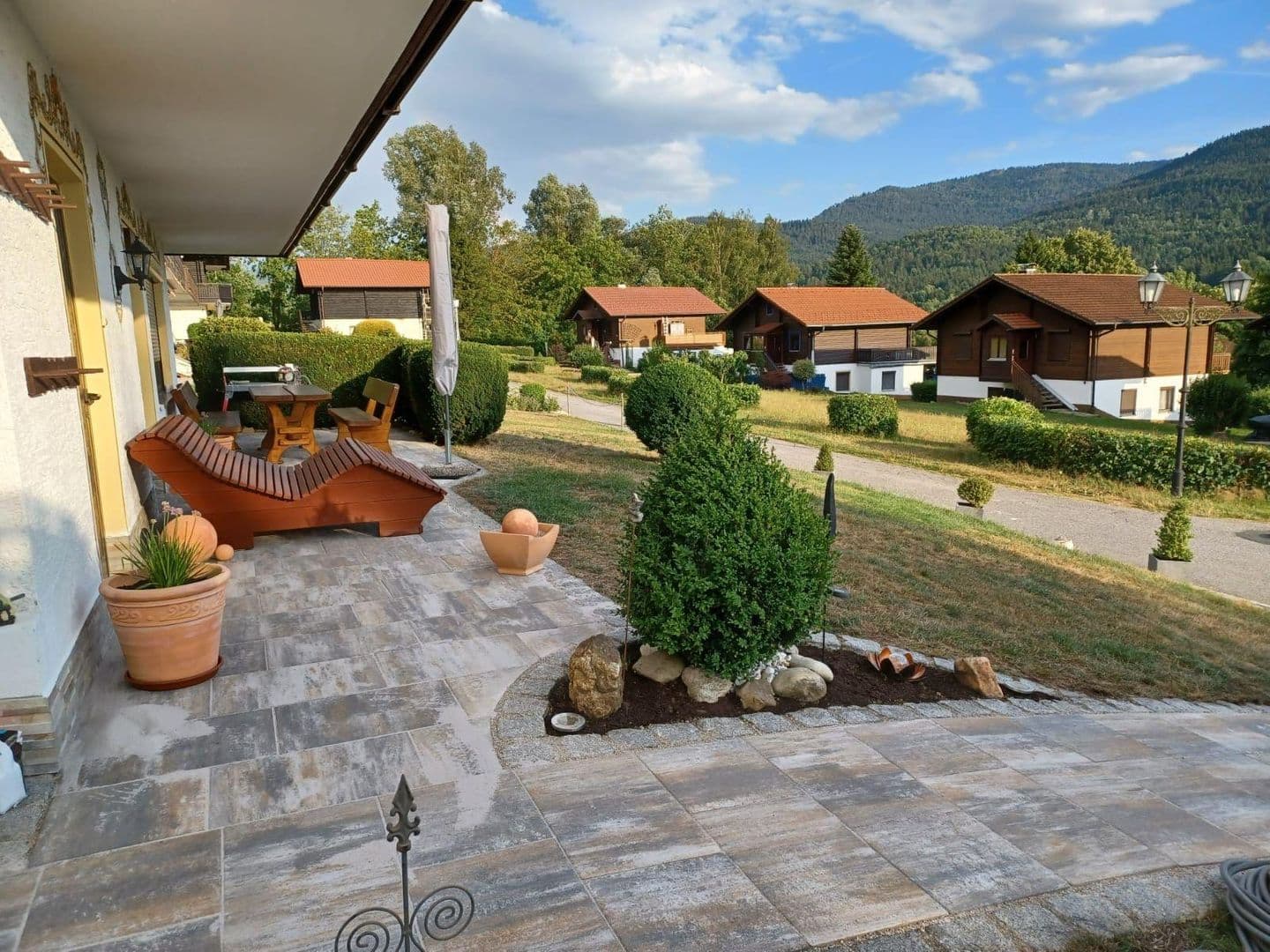 2023 neu angelegte Terrasse