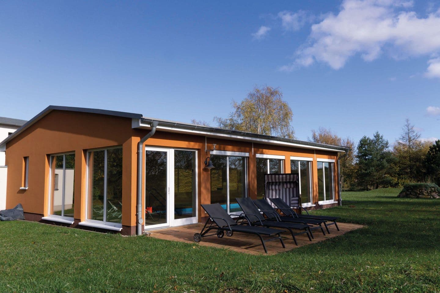 Poolhaus mit Sauna
