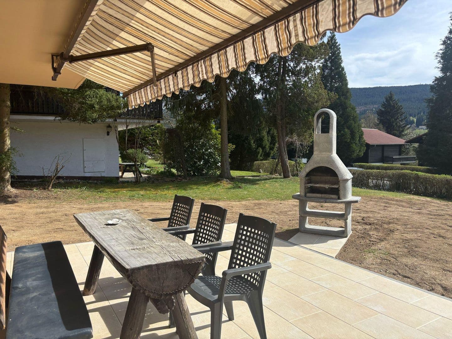 Terrasse mit Grill