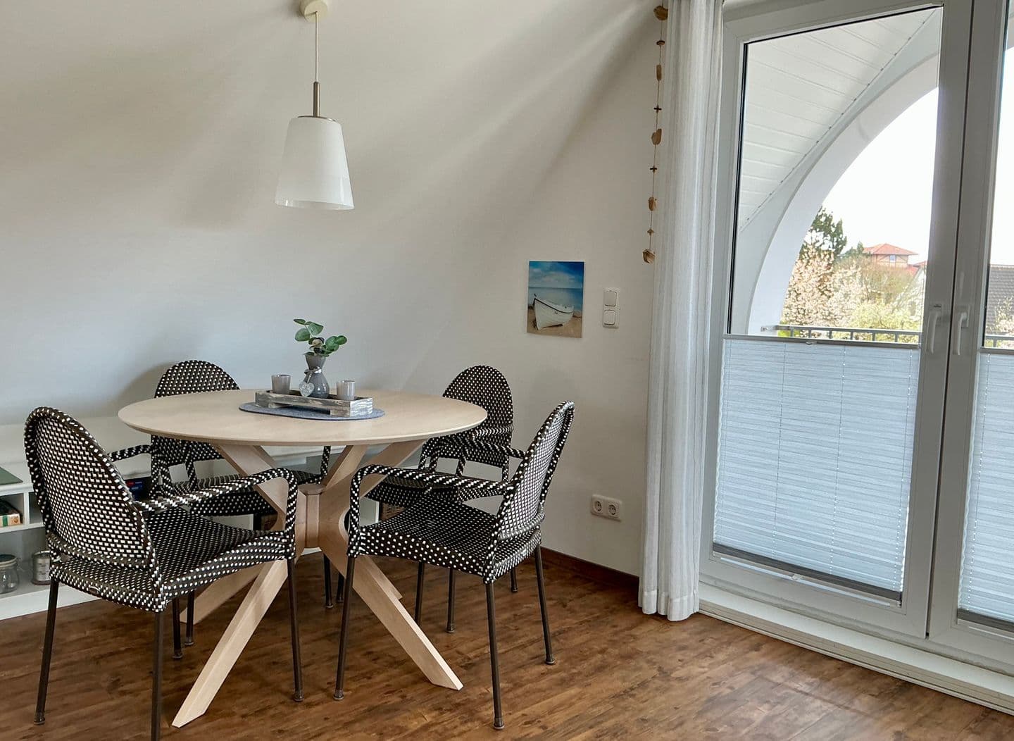 Wohnzimmer mit Essbereich
