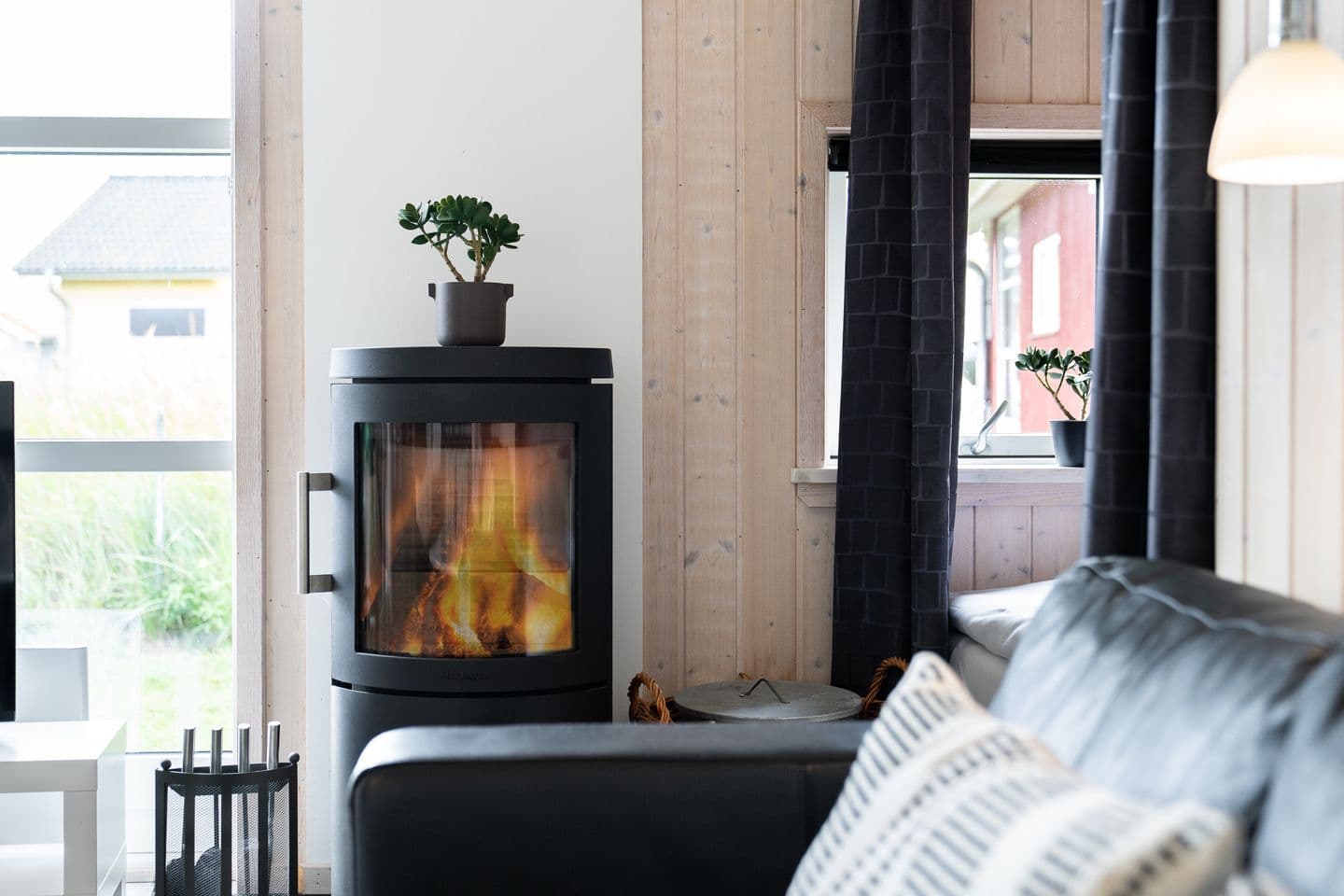 Kamin-/Ofen