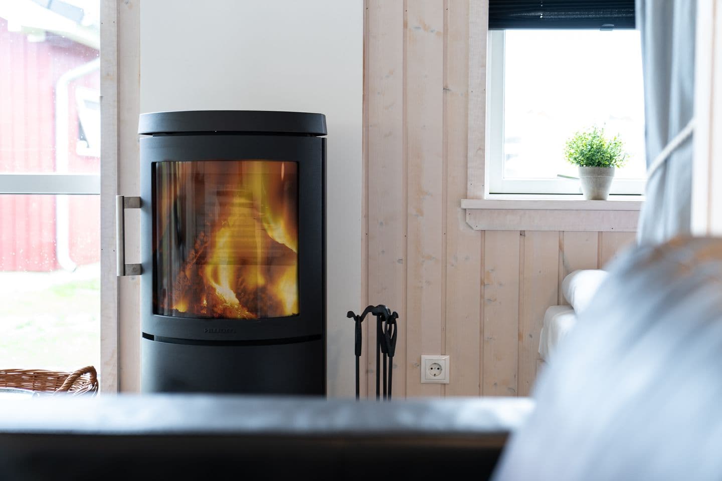 Kamin-/Ofen