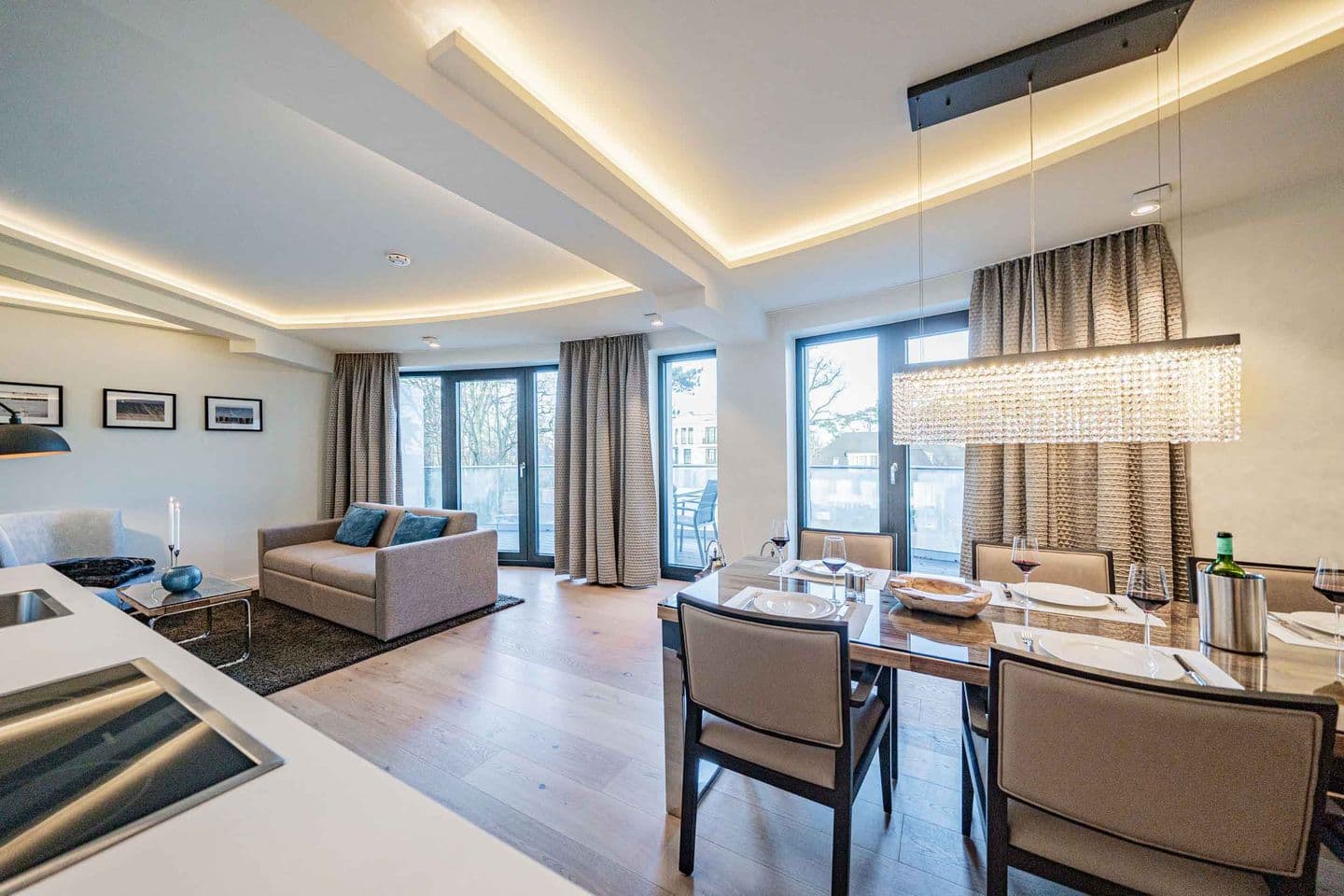 Exklusive Suite mit Sauna, Panorama-Fenstern & Ostseeflair