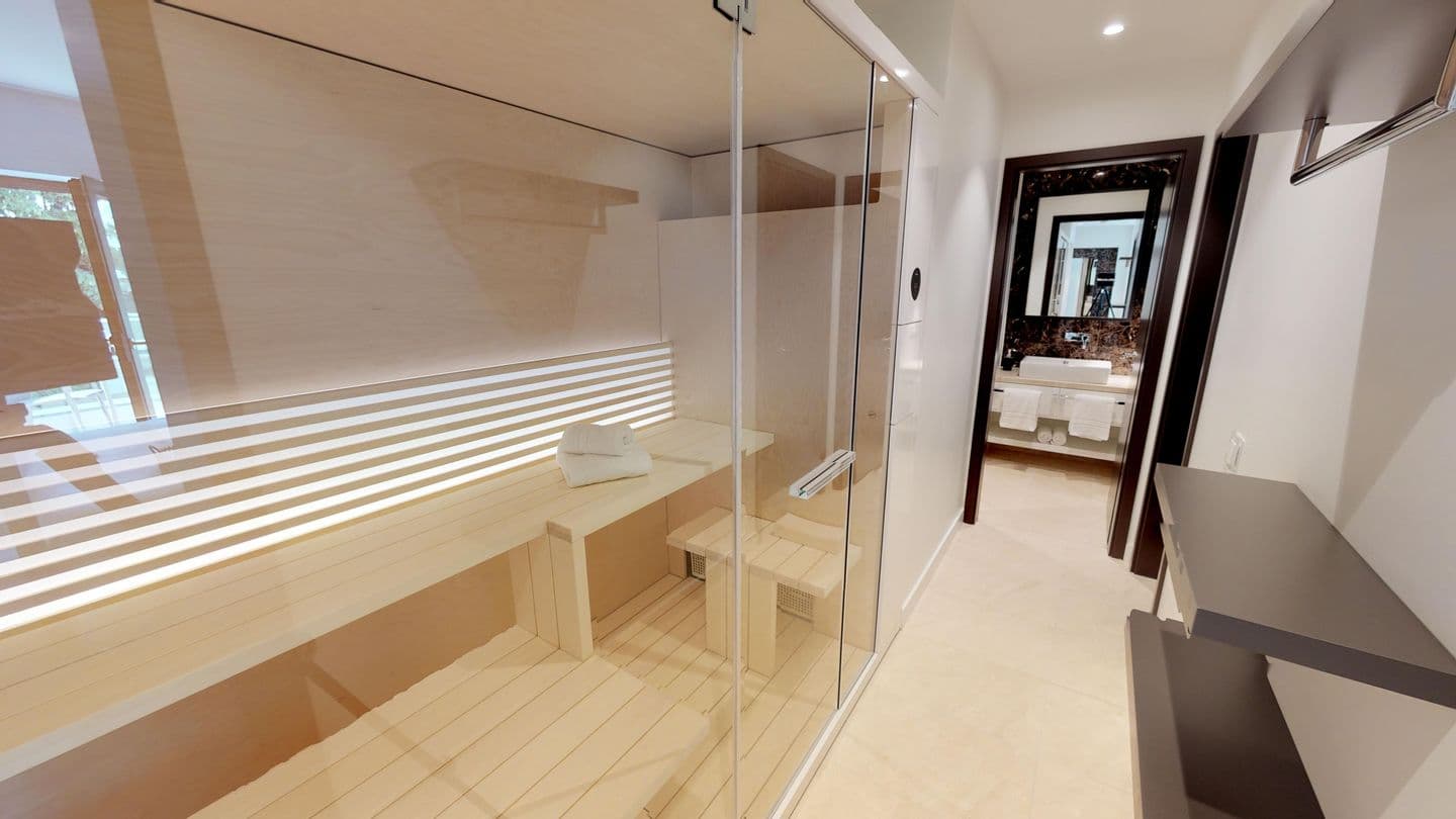 Luxus und Strandnah-Ferienapartment mit Balkon & Sauna in Timmendorfer Strand