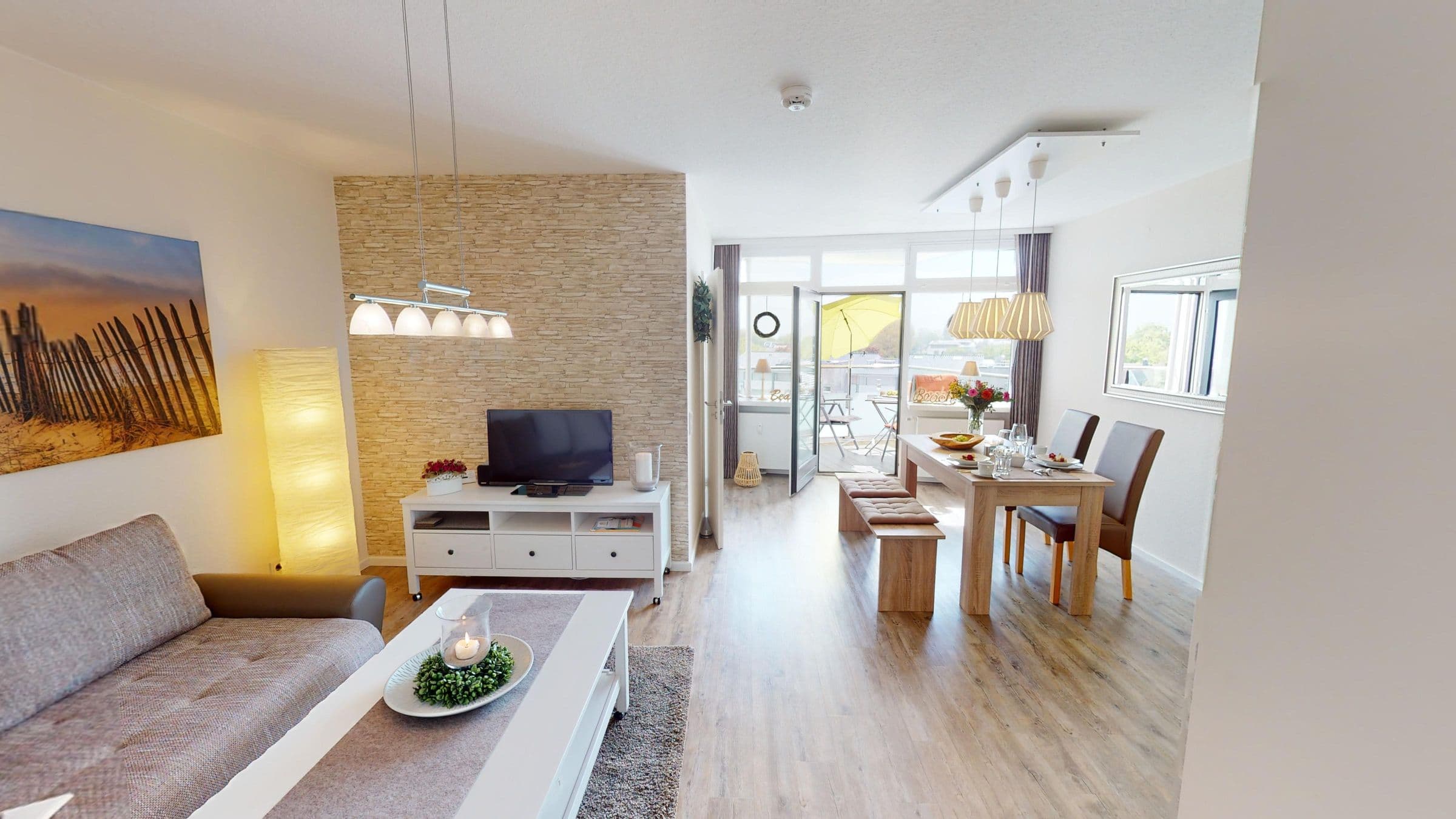 Ferienwohnung für bis zu 4 Personen mit Meerblick, Balkon, Pool und Sauna