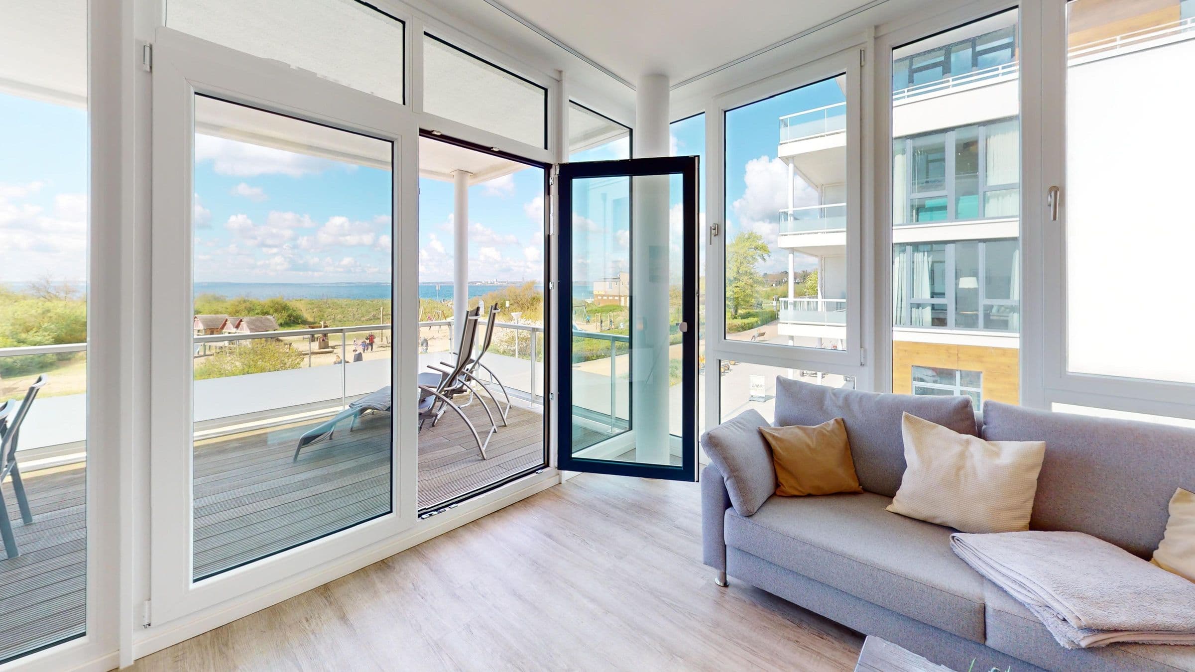 Meerblick-Ferienwohnung am Strand von Pelzerhaken